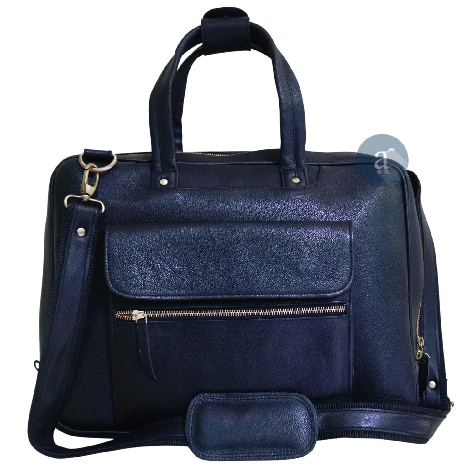 The Ultimate Manifestation of Style and Elegance in the Shoulder Bag