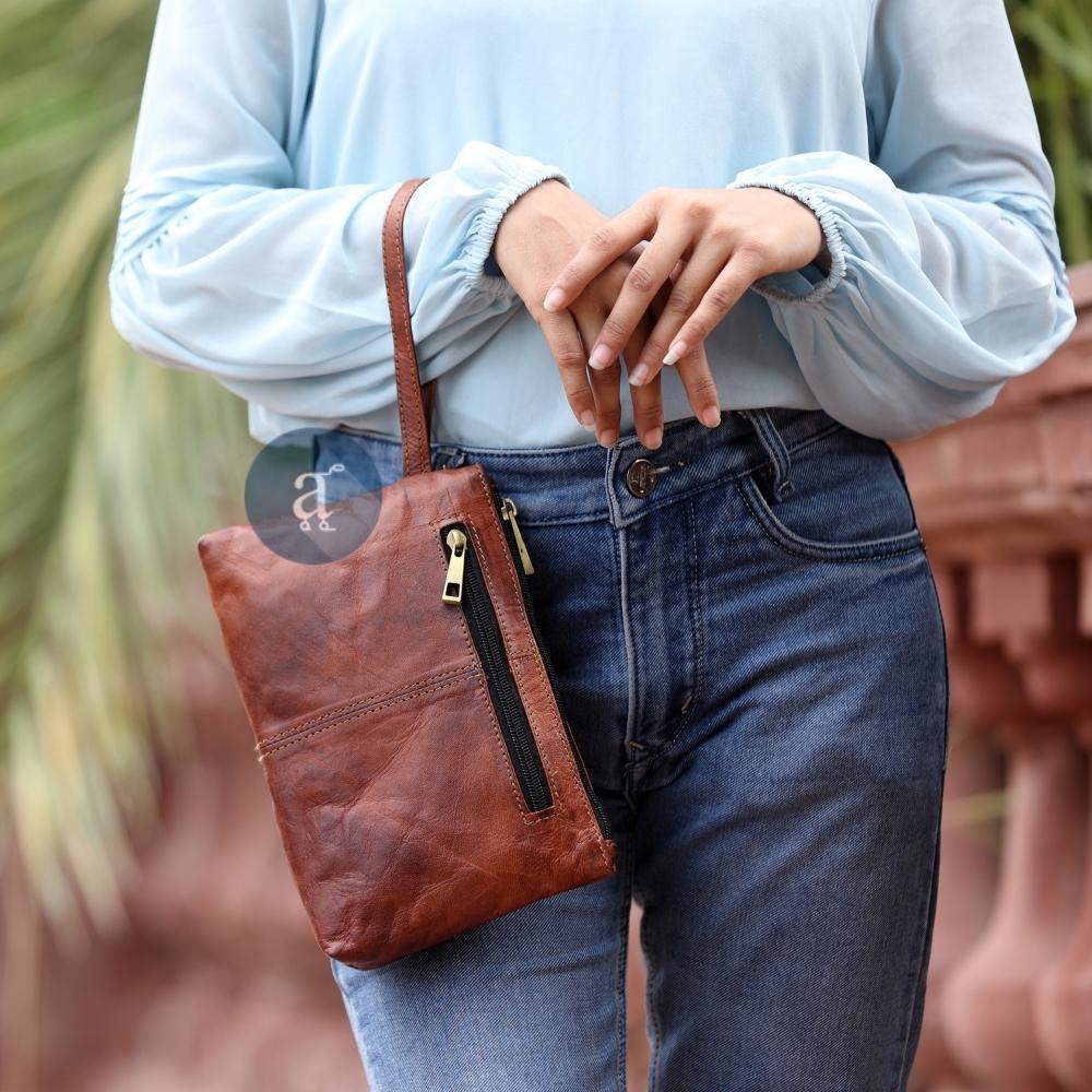 Outside Pockets Handbag – Purse & Clutch